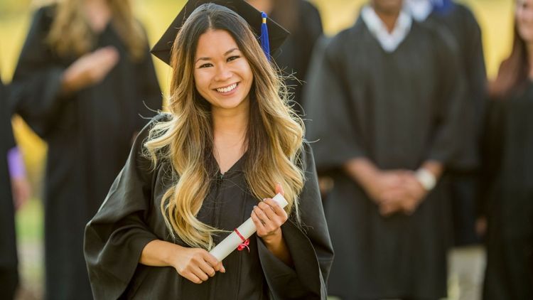 Understanding the Role: What Is a Valedictorian and How to Become One